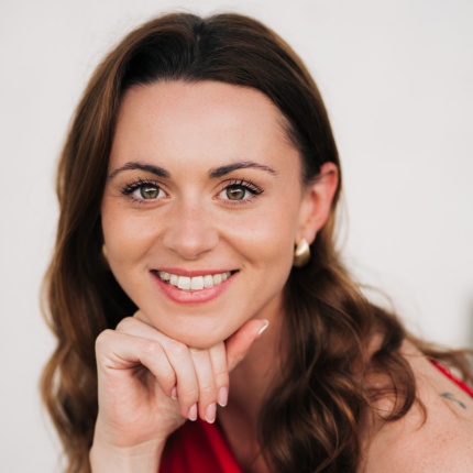 Jane Burnell - Soprano