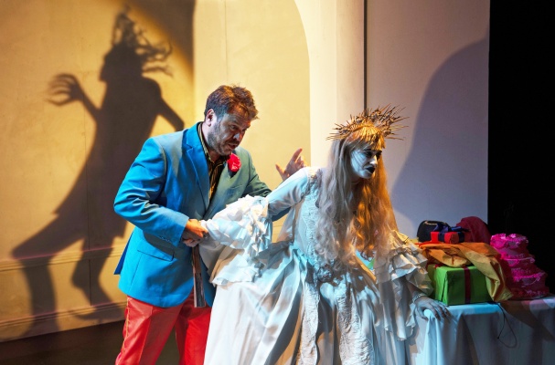 The Dwarf picture by Pádraig Grant